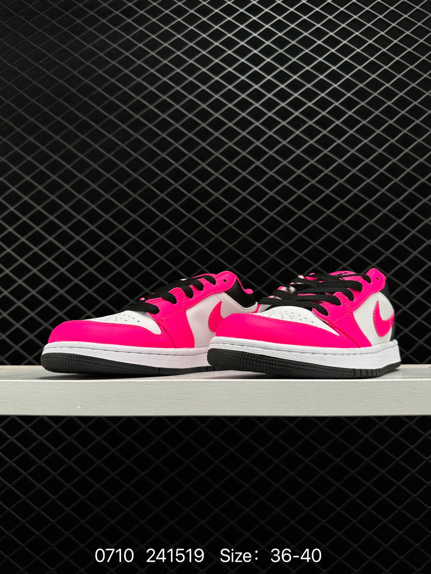 Air Jordan 1 Low Fierce Pink